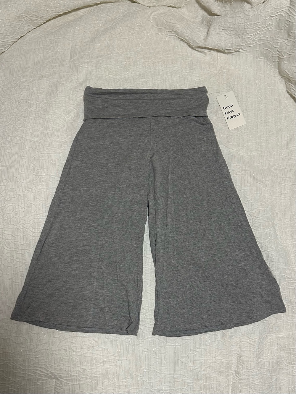 Grey wide leg fold over capri legging gauchos